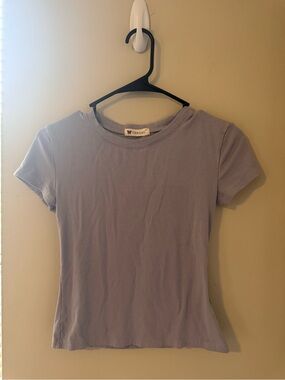 DARONG Lavender Fitted Baby Tee Size Small